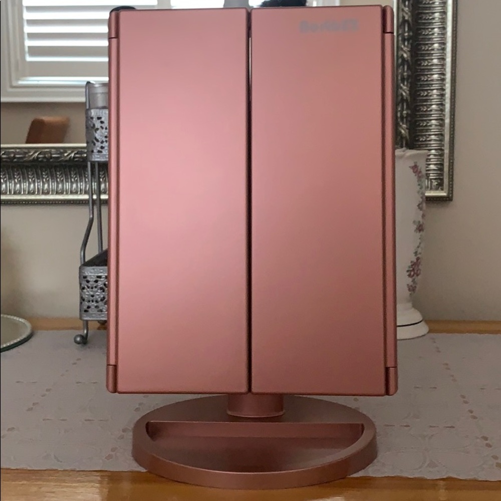 Vanity Mirror